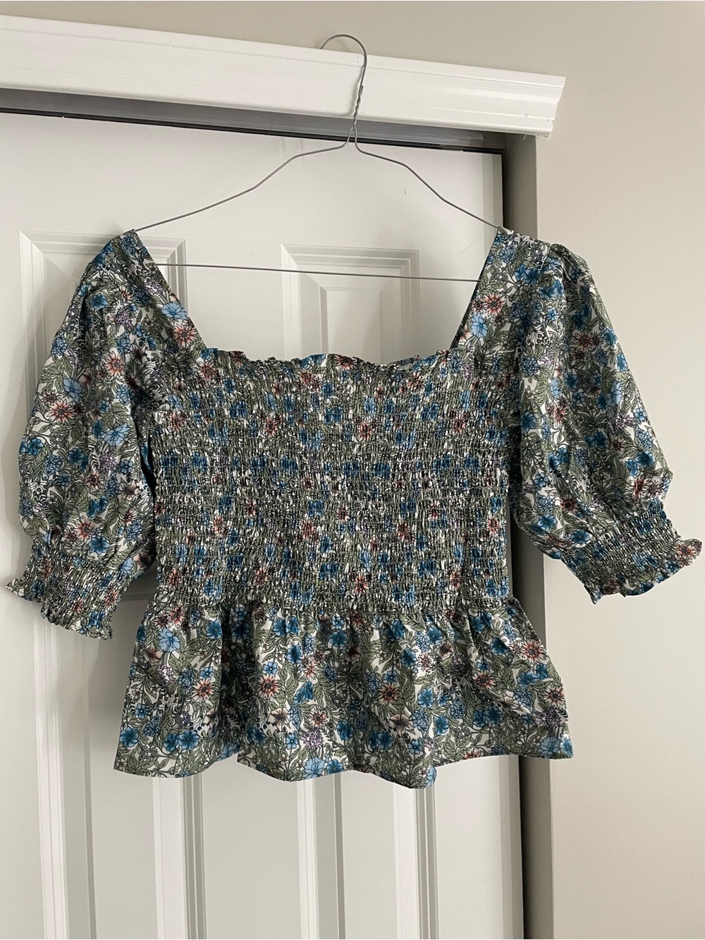 Sunday Floral Smocked Puff Sleeve Crop Top - Blue Green